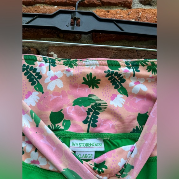 Xl Ultimate AKA Bundle: Stylish, Functional, and Fun! - Picture 4 of 13